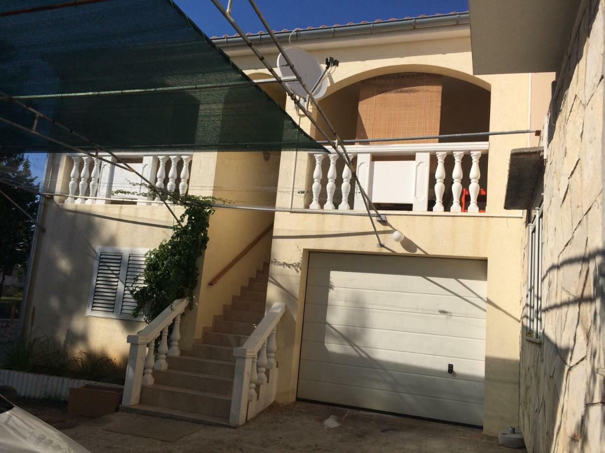 Apartmani Bruno Vrsi Εξωτερικό φωτογραφία